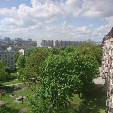 Appartamento Ul. Ugorek Kolo Areny Cracovia Esterno foto
