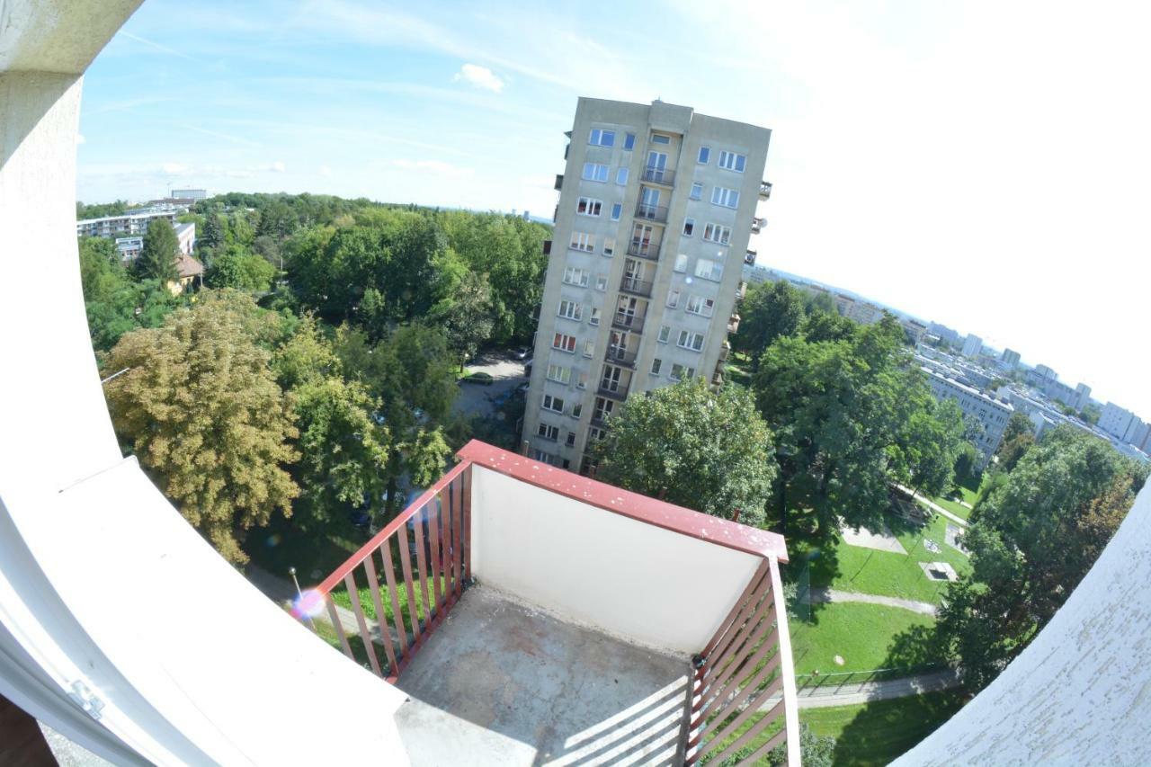 Appartamento Ul. Ugorek Kolo Areny Cracovia Esterno foto