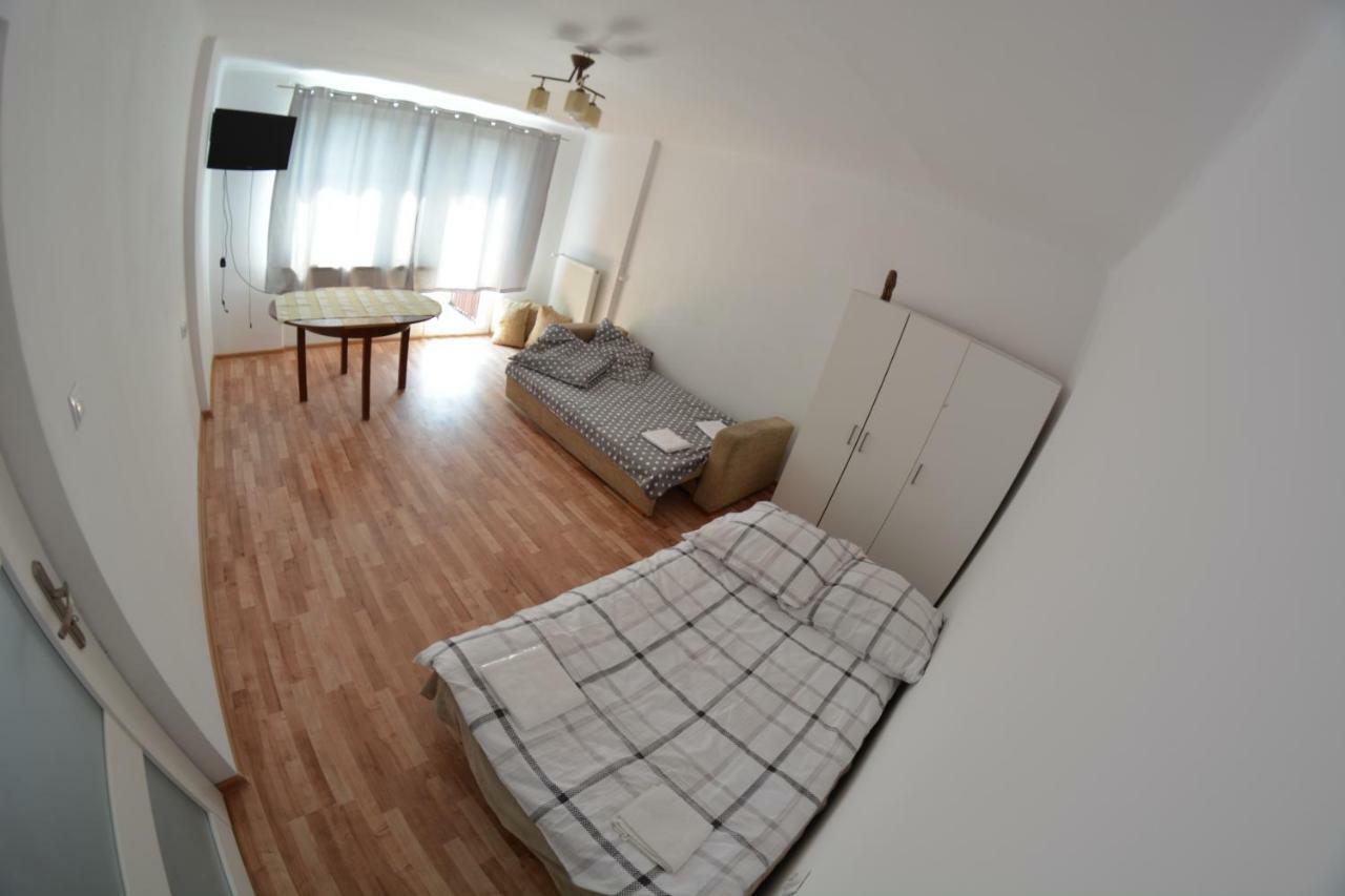 Appartamento Ul. Ugorek Kolo Areny Cracovia Esterno foto