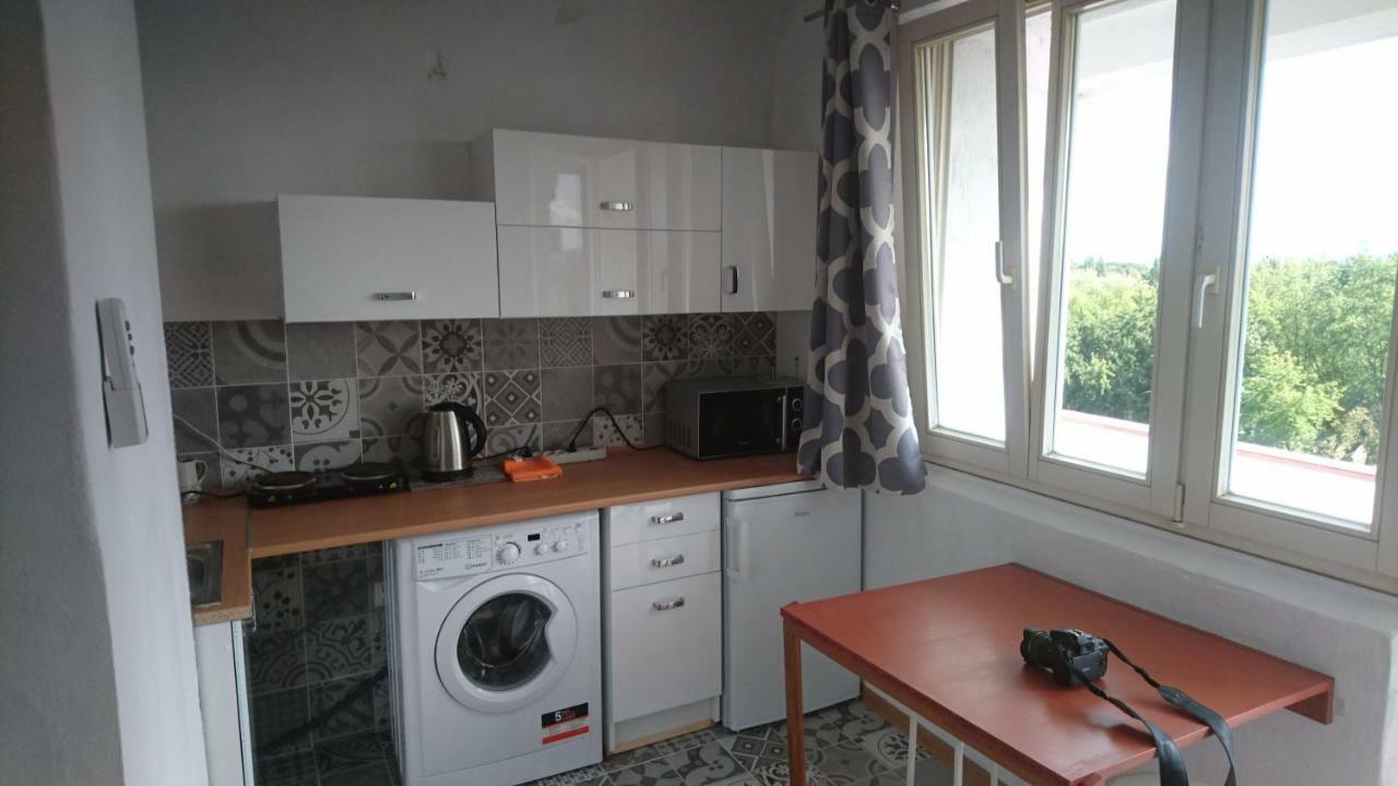Appartamento Ul. Ugorek Kolo Areny Cracovia Esterno foto