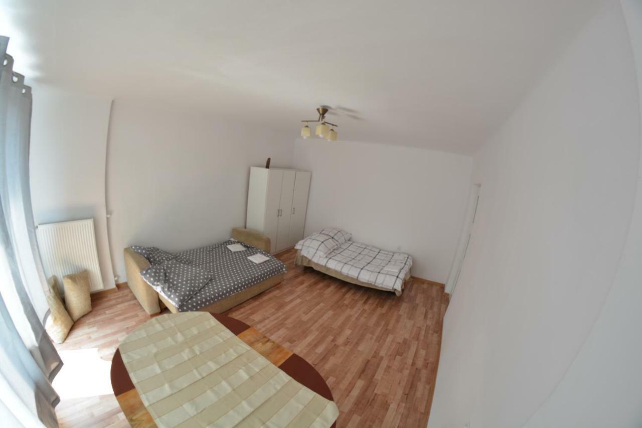 Appartamento Ul. Ugorek Kolo Areny Cracovia Esterno foto