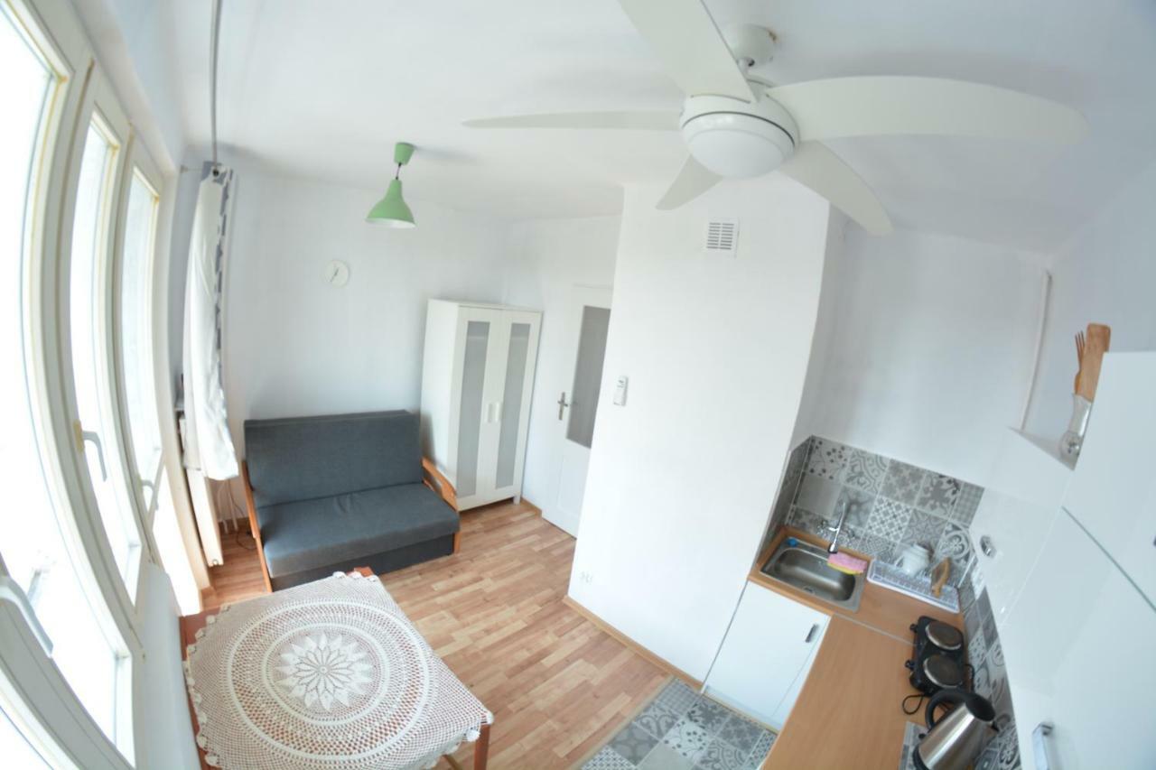 Appartamento Ul. Ugorek Kolo Areny Cracovia Esterno foto