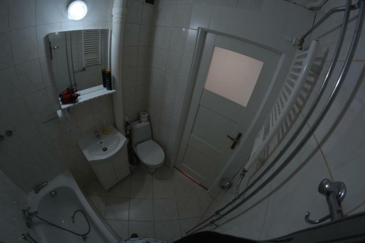 Appartamento Ul. Ugorek Kolo Areny Cracovia Esterno foto